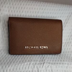 Michael Kors Tan Leather Card Holder Wallet • Like New • Slim Luxury Essential